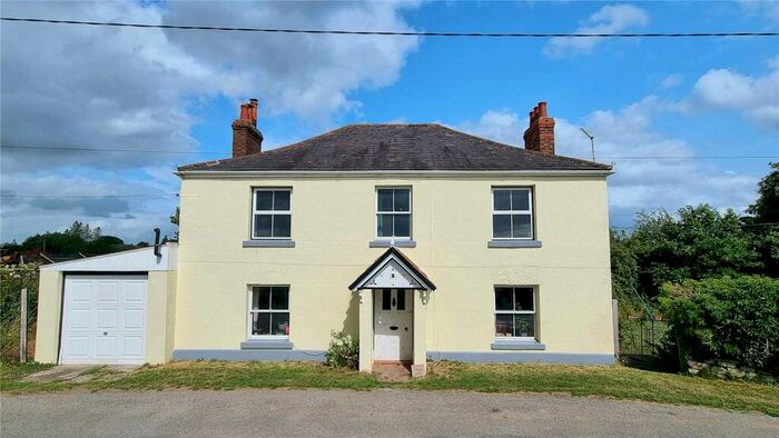 4 Bedroom Detached House For Sale In Forest Deer, Gillingham, Dorset, SP8