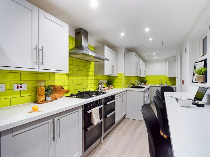 8 Bedroom Terraced House To Rent In , Smithdown Road, Liverpool, L15