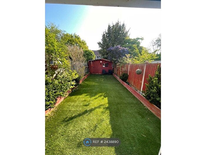 3 Bedroom Terraced House To Rent In Long Green, Chigwell, IG7