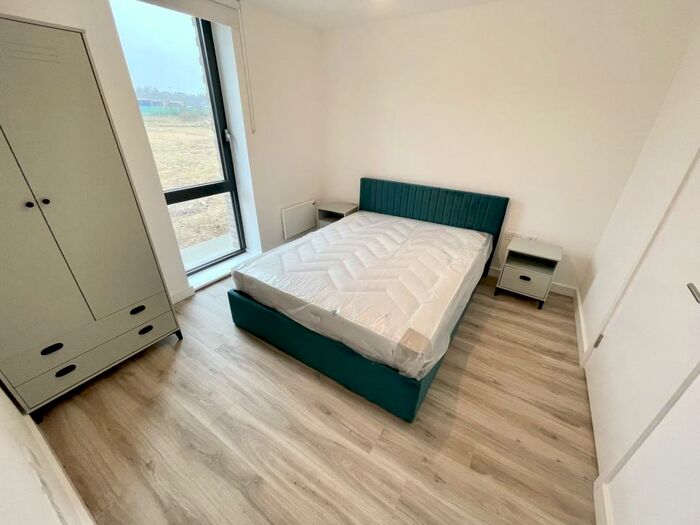 2 Bedroom Apartment To Rent In Kimpton Road, Luton, LU2