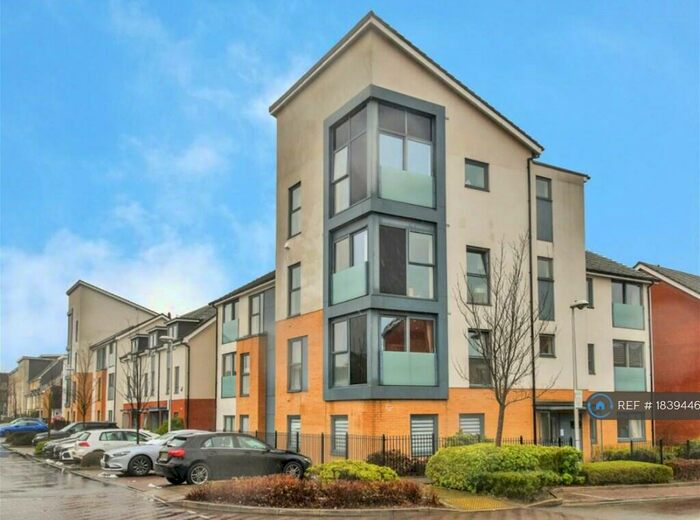 2 Bedroom Flat To Rent In Midgham Way, Reading, RG2