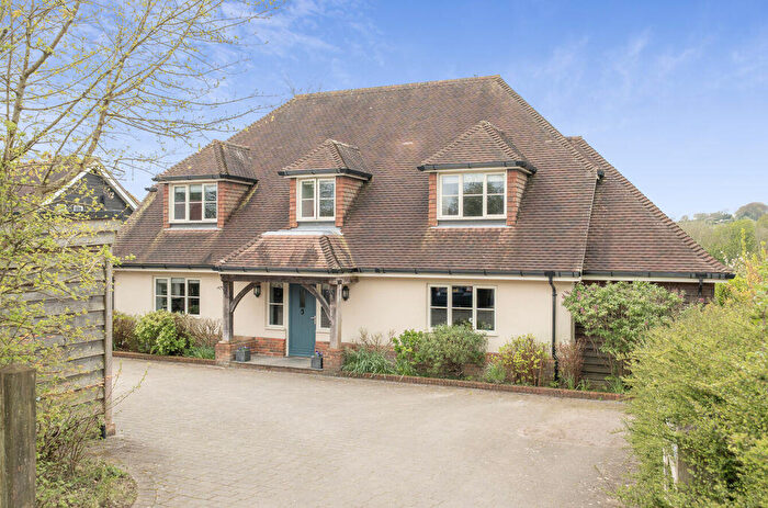 4 Bedroom Detached House For Sale In Meon Valley - Soberton - Station Road, SO32