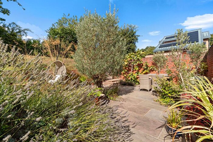 5 Bedroom Detached House For Sale In Earlham Road, Norwich, NR2