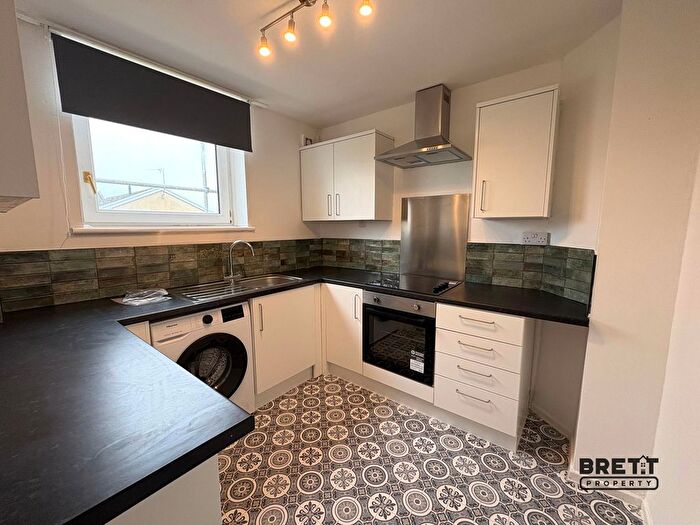 2 Bedroom Flat To Rent In Llanion Park, Pembroke Dock, Pembrokeshire., SA72