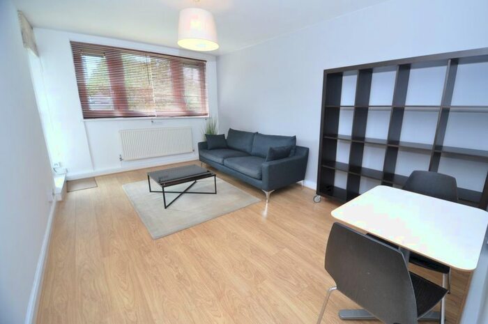 1 Bedroom Flat To Rent In Central Street, London, EC1V