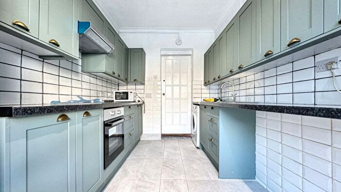 4 Bedroom Property To Rent In Soundwell Road, Bristol, Qr, Gb, BS16