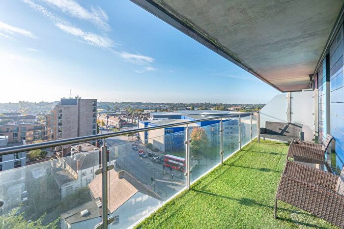 2 Bedroom Flat For Sale In Hatton Road, Alperton, London, HA0