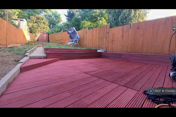 2 Bedroom Semi-Detached House To Rent In Frimley Close, Croydon, CR0