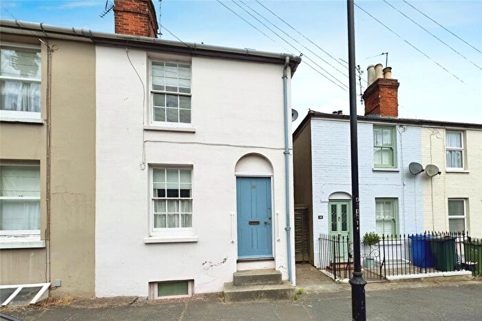 2 Bedroom Semi-Detached House For Sale In Ospringe Road, Faversham, Kent, ME13