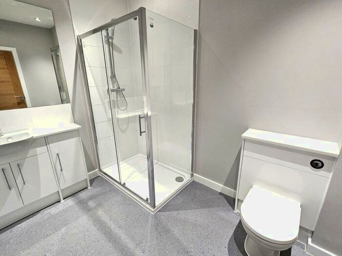 2 Bedroom Flat To Rent In Gravelly Hill, Birmingham, West Midlands, B23