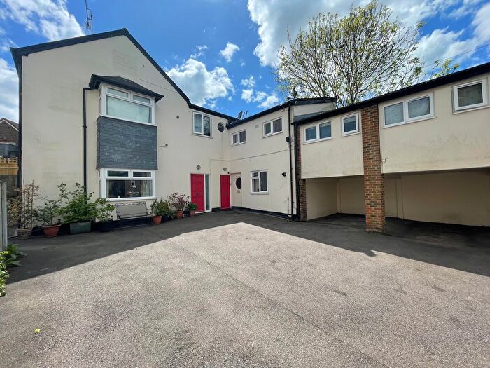 1 Bedroom Flat To Rent In Albion Mews, Albion Road, Reigate, RH2