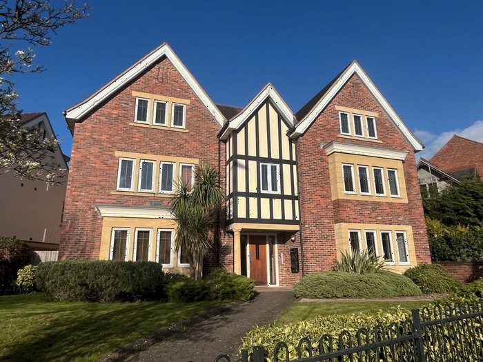 2 Bedroom Flat To Rent In Hartopp House, Rectory Road, Sutton Coldfield, B75