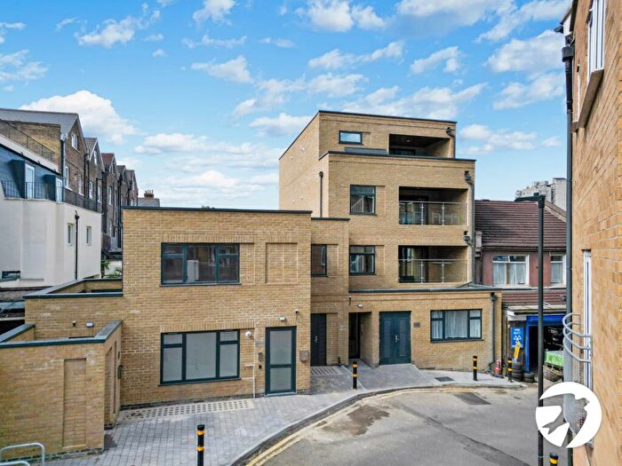 1 Bedroom Flat To Rent In Paxton Place, London, SE27
