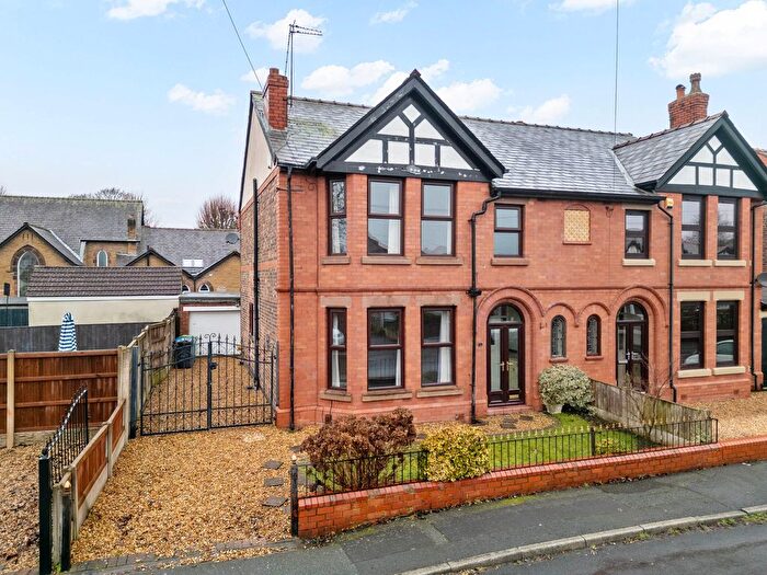 4 Bedroom Semi Detached House For Sale In Cross Lane, Grappenhall, WA4