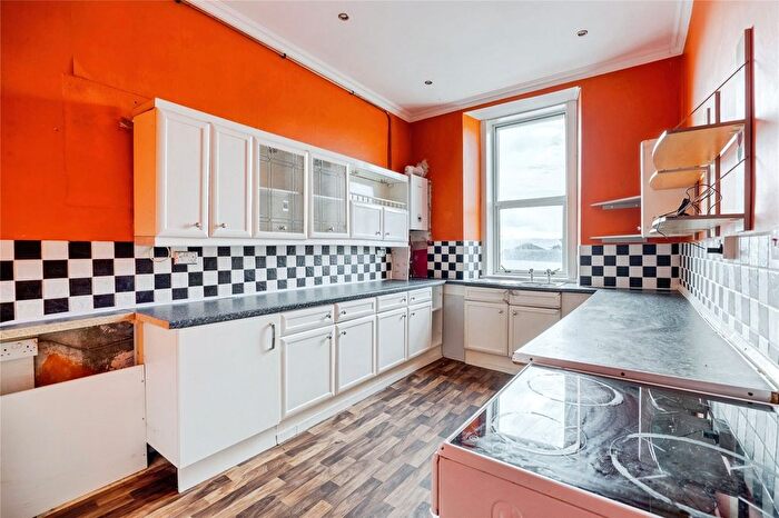 2 Bedroom Flat For Sale In East Princes Street, Helensburgh, Argyll And Bute, G84