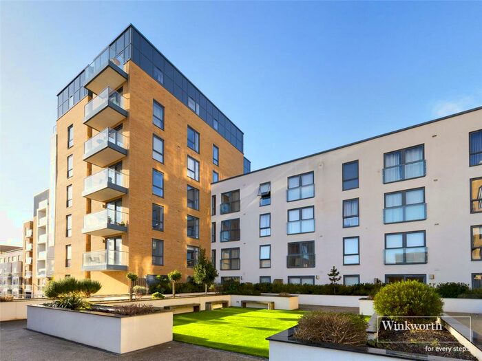 1 Bedroom Apartment To Rent In Skylark House, Drake Way, Reading, Berkshire, RG2