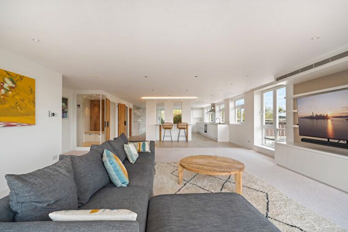 4 Bedroom Flat To Rent In St. Johns Wood Park, St John's Wood, London, NW8