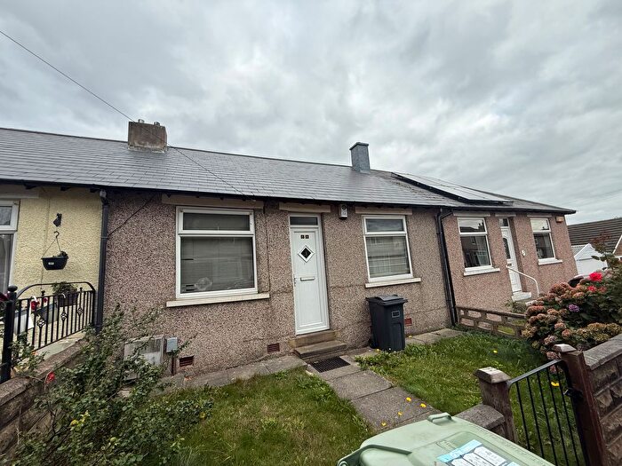 2 Bedroom Bungalow To Rent In Lawrence Road, Huddersfield, HD1