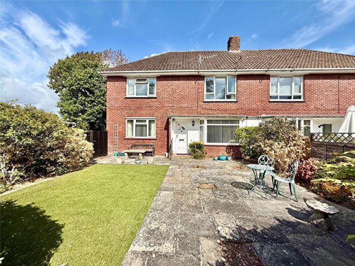 2 Bedroom Apartment For Sale In Lymington Road, Highcliffe On Sea, Christchurch, Dorset, BH23