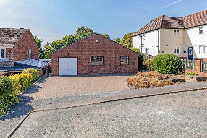 2 Bedroom Detached Bungalow For Sale In Mill Crescent, Wingerworth, Chesterfield, S42