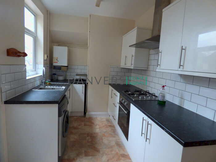3 Bedroom Terraced House To Rent In Windermere Street, Leicester, LE2