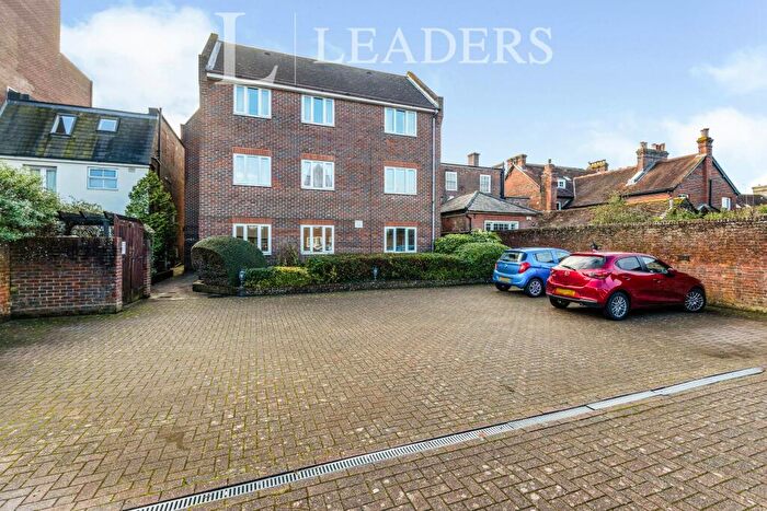 2 Bedroom Apartment To Rent In East Street, Havant, PO9