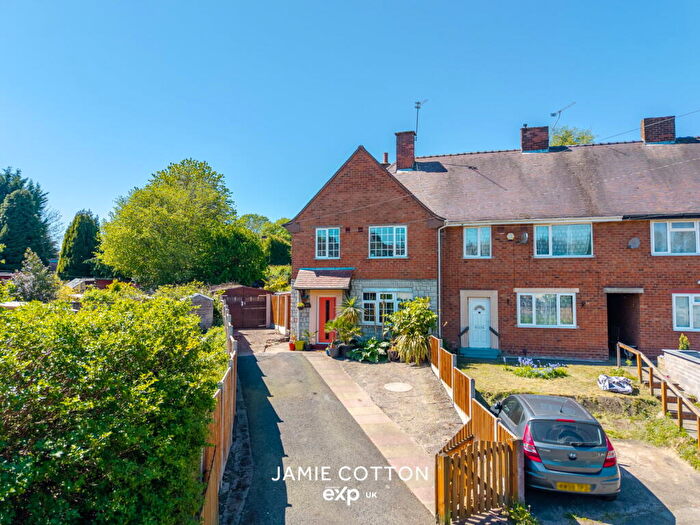 3 Bedroom End Of Terrace House For Sale In Birchfield Crescent, Wollescote, Dudley, DY9