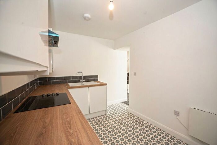 1 Bedroom Studio To Rent In Bute Street, Treherbert, CF42