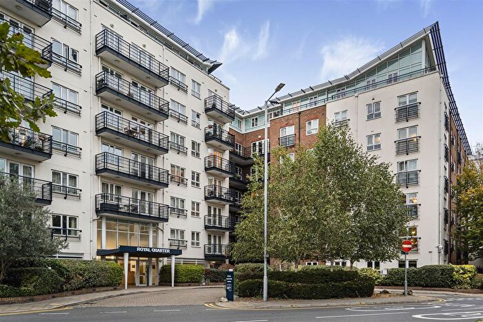 3 Bedroom Flat For Sale In Seven Kings Way, Kingston Upon Thames, KT2