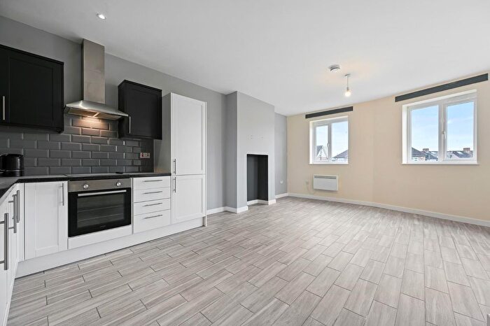 1 Bedroom Flat To Rent In Nelson Road, Twickenham, TW2