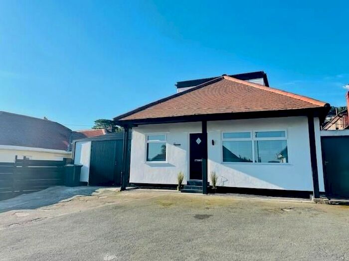 3 Bedroom Detached Bungalow For Sale In Abergele Road, Llanddulas, Abergele, LL22