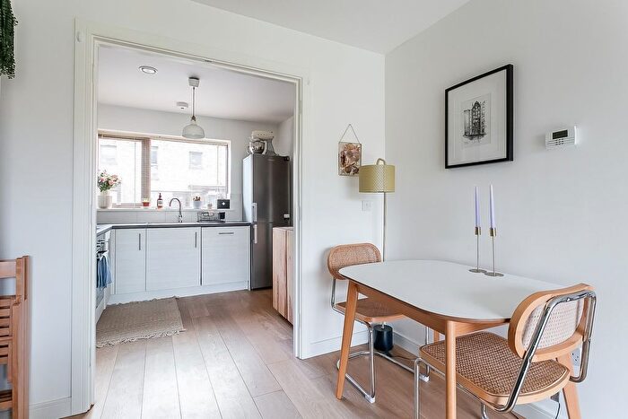 3 Bedroom Terraced House For Sale In Edmonton Terrace, Dalmarnock, Glasgow, G40