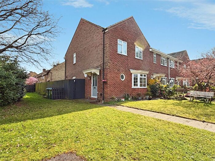 5 Bedroom End Of Terrace House For Sale In Downland Close, Locks Heath, Southampton, Hampshire, SO31