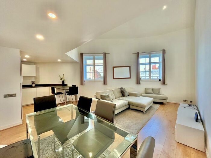 2 Bedroom Apartment To Rent In Clayton Street West, Newcastle City Centre, NE1