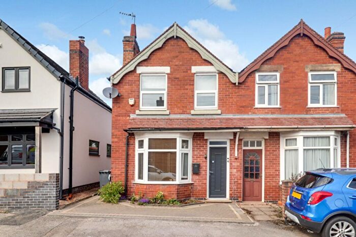 3 Bedroom Semi-Detached House For Sale In Alexandra Road, Overseal, DE12
