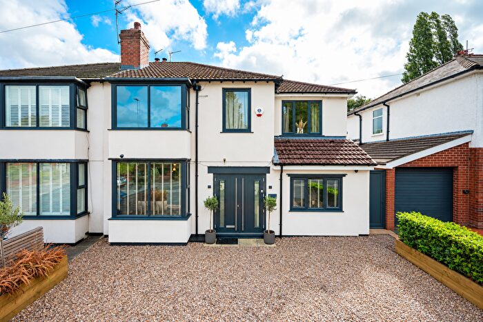 4 Bedroom Semi Detached House For Sale In Ainsworth Road, Bury, BL8
