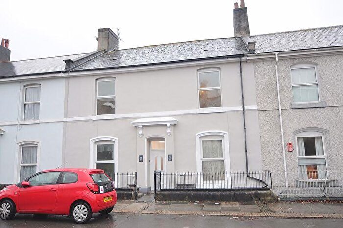 1 Bedroom Flat To Rent In Wilton Street, Plymouth - One-bedroom Flat, PL1