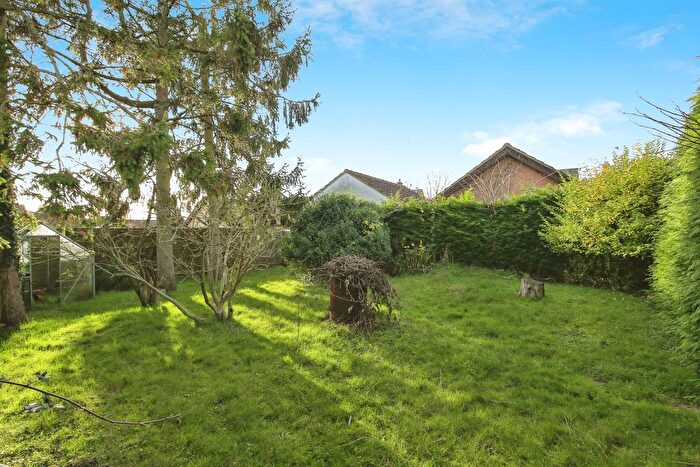 3 Bedroom Detached House For Sale In Benefield Road, Oundle, Peterborough, PE8