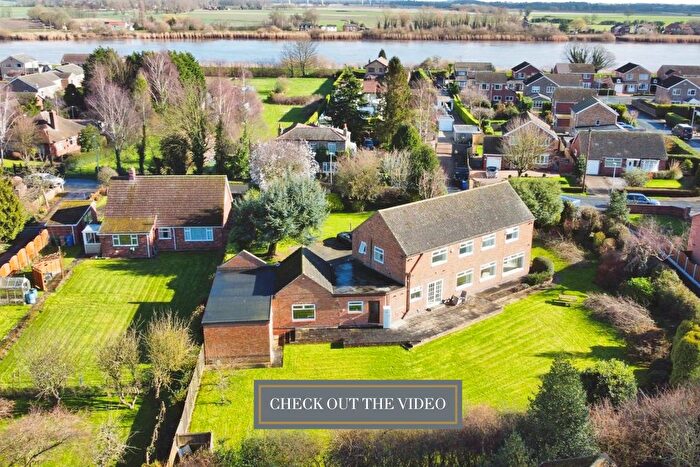 5 Bedroom Detached House For Sale In High Street, Hook, Goole, DN14