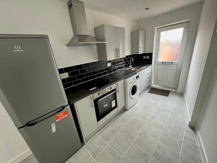 1 Bedroom Flat To Rent In Caludon Road, Coventry, CV2