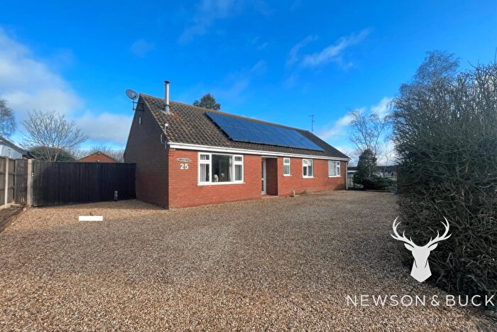 3 Bedroom Detached Bungalow For Sale In Vong Lane, Pott Row, King's Lynn, PE32
