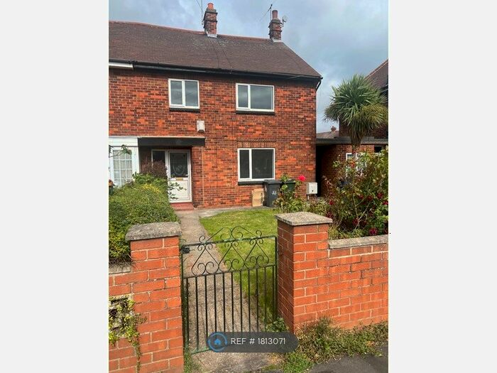 3 Bedroom Semi-Detached House To Rent In Queens Drive, Doncaster, DN5