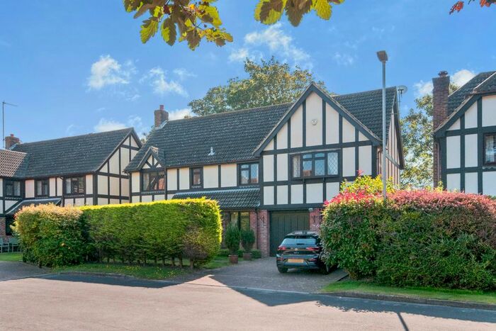 5 Bedroom Property To Rent In Rectory Close, Eastbourne, BN20