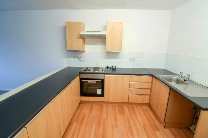 2 Bedroom Flat To Rent In Green Lane, Hadfield, Glossop, SK13