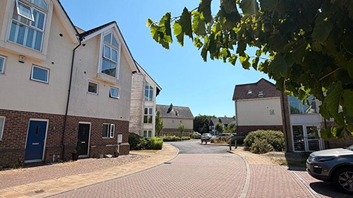 3 Bedroom End Terrace House For Sale In Paxton Avenue, Hawkinge, Folkestone, CT18
