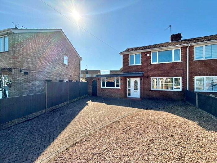 3 Bedroom Semi-Detached House For Sale In Valley Road, Lincoln, LN5