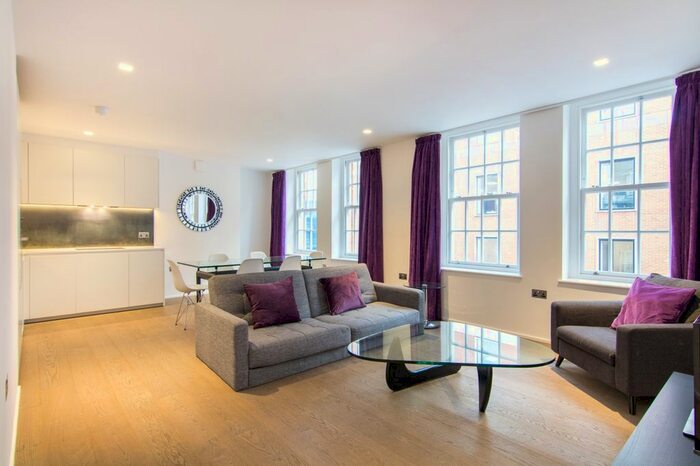 2 Bedroom Flat To Rent In Eastcastle Street, Fitzrovia, London, W1W