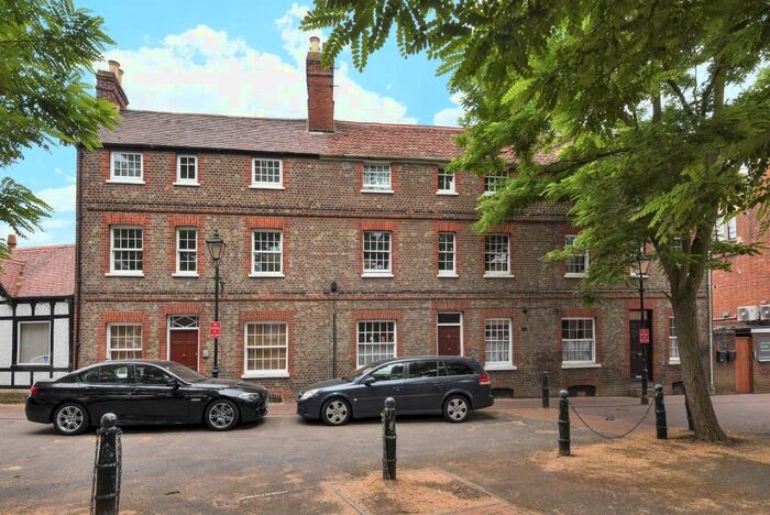 1 Bedroom Flat To Rent In Abingdon, Oxfordshire, OX14