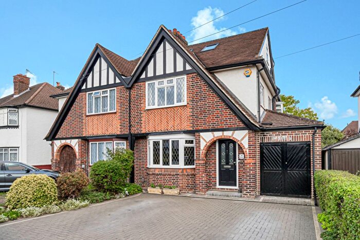 4 Bedroom Semi-Detached House For Sale In Meadway, Ashford, TW15