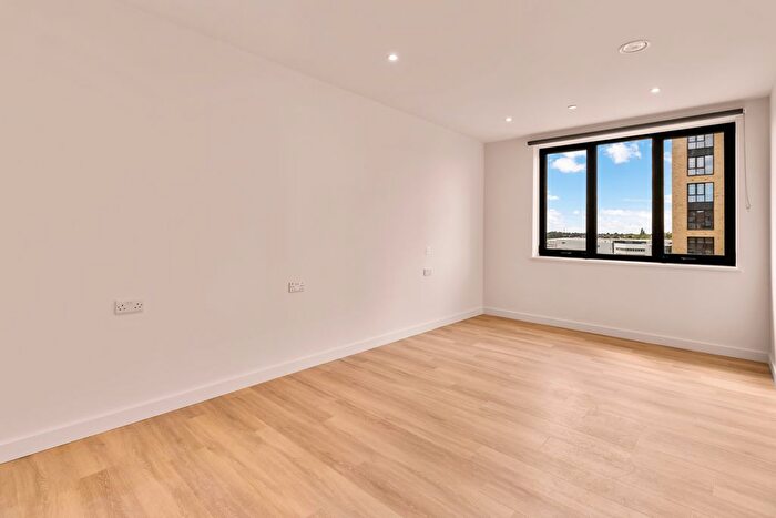 1 Bedroom Flat To Rent In Greenford, UB6